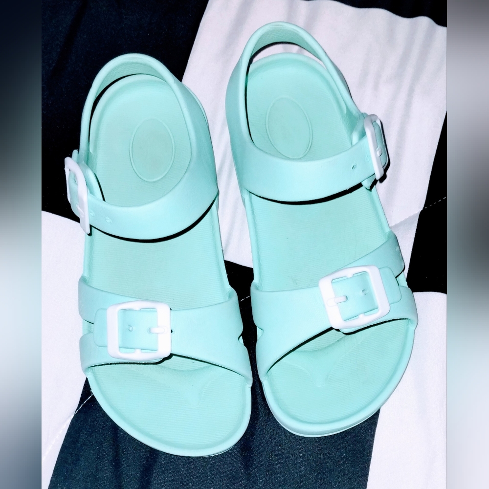 Girls Size 13 Sandals - Picture 7 of 7